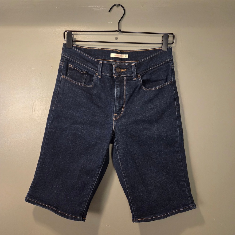 Levi's Women's Jean Bermuda Short 27 Dark Wash Denim, 12" Inseam